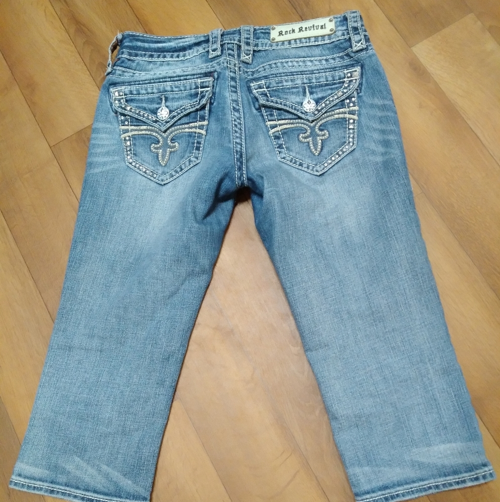 Size 28 Rock Revival Noelle Capri's